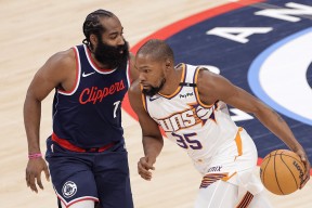 华体会app-快船队主场告捷，目标锁定季后赛大门的简单介绍