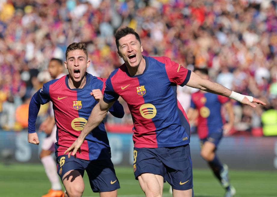 华体会app-巴萨战平阿森纳，萨拉赫乌龙送礼德甲的简单介绍  第1张