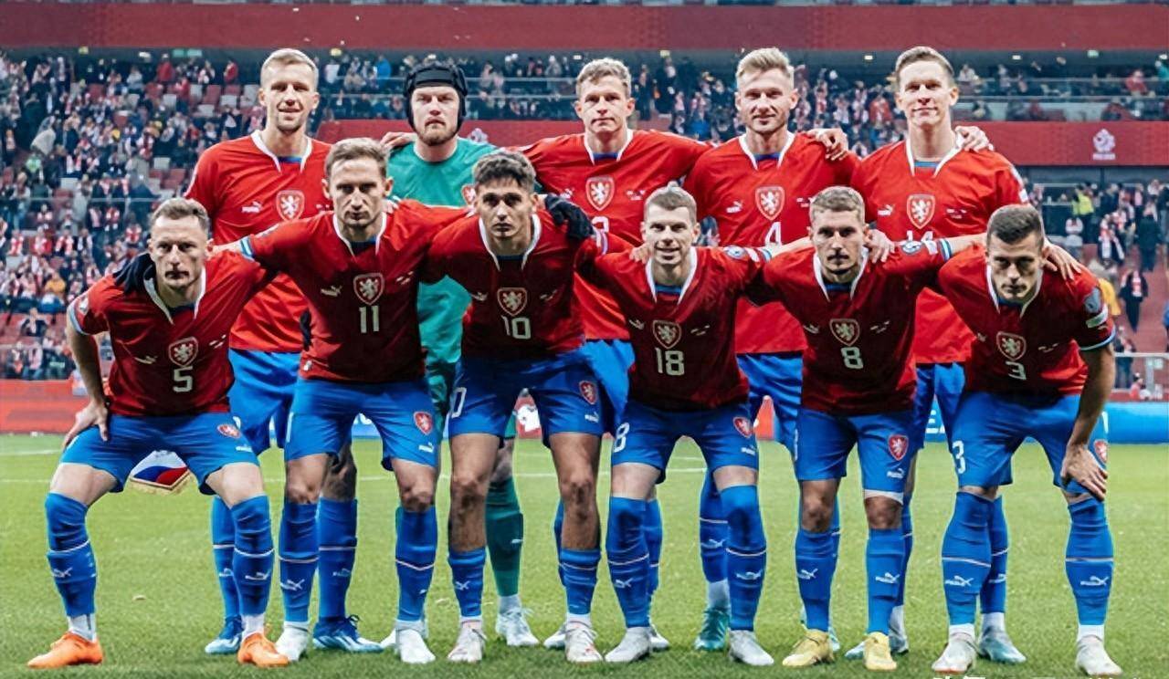 华体会登录-捷克队在欧洲杯预选赛中勇夺胜利 第2张 华体会登录-捷克队在欧洲杯预选赛中勇夺胜利 第2张